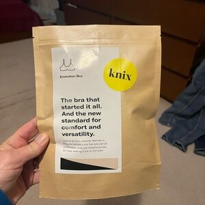 Knix Evolution Bra in Black and Beige